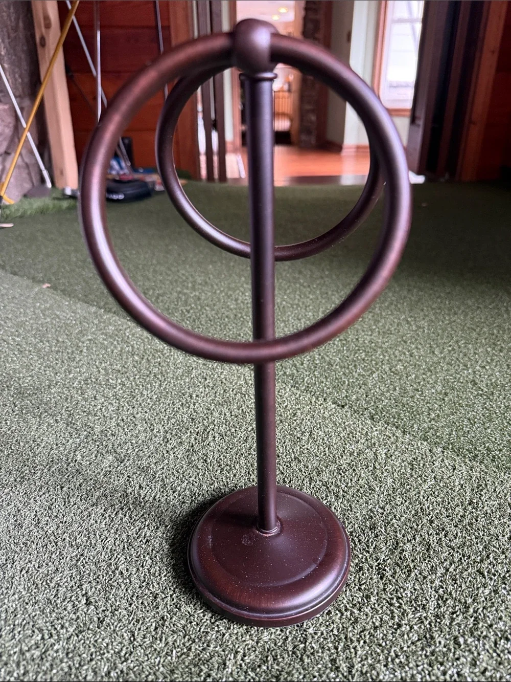 Bronze Metal Towel Ring Stand – Freestanding Bathroom Countertop Holder